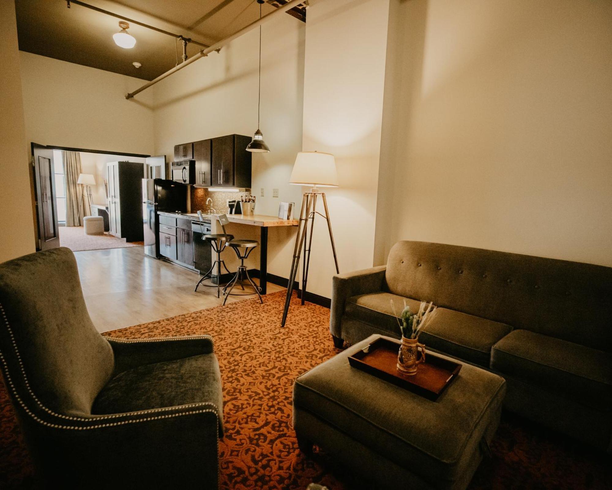 Brewhouse Inn And Suites Milwaukee Extérieur photo