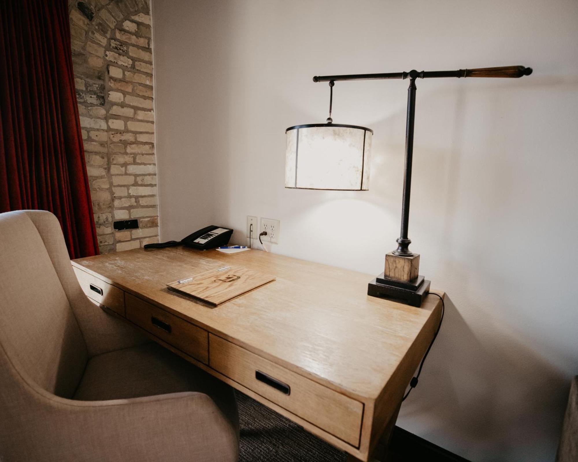 Brewhouse Inn And Suites Milwaukee Extérieur photo