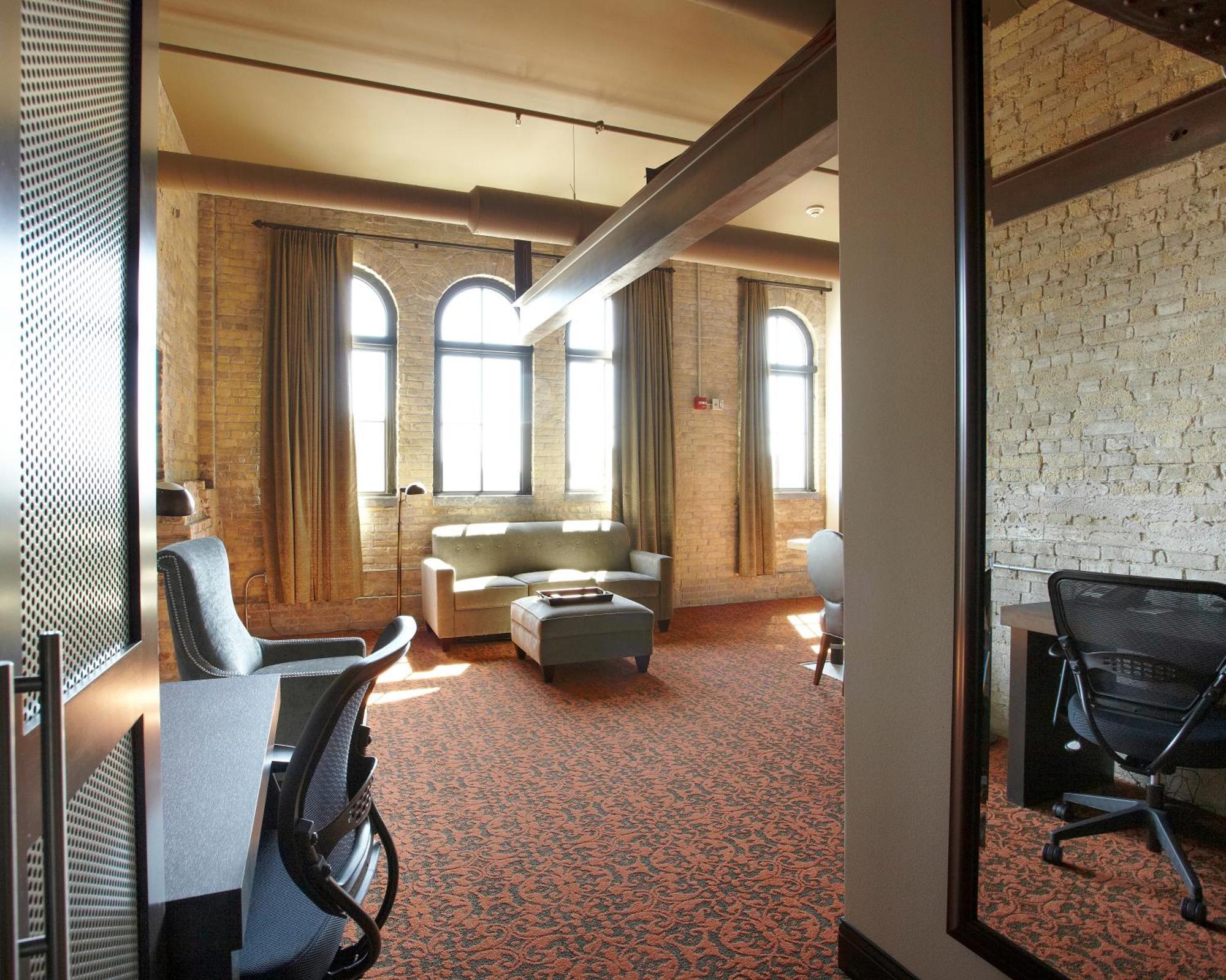 Brewhouse Inn And Suites Milwaukee Extérieur photo