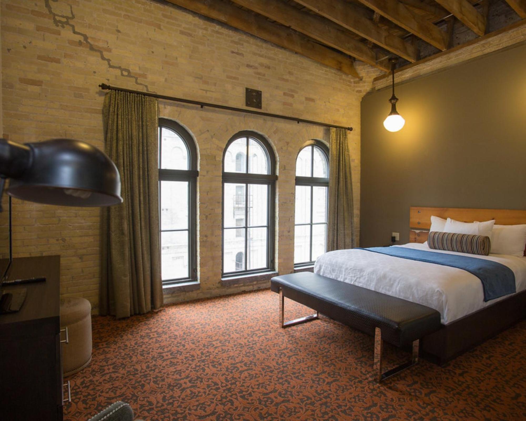 Brewhouse Inn And Suites Milwaukee Extérieur photo